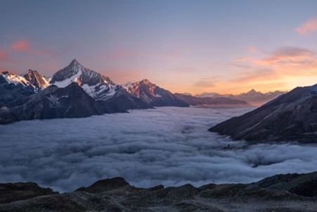 stress anxiety stilness in mountains 
